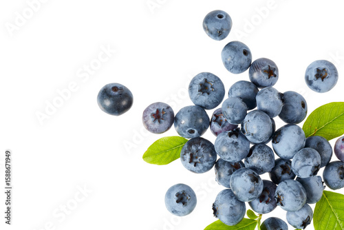 Photos fresh blueberries with leaves corner frame top view isolated on white or transpa