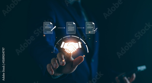 Fotografía Businessman manage digital procurement process with business contract, invoice, approval documents, representing B2B sourcing, vendor management, supply chain