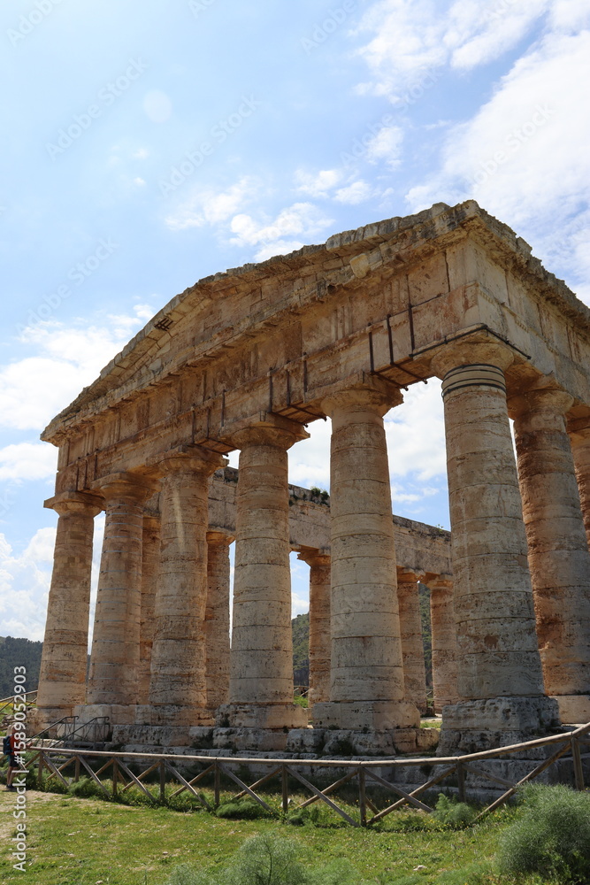 Fototapeta premium Segesta, Sicily, Italy - April 7 2025: Doric Temple of Segesta