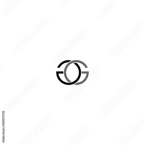 Interlocked Letters GG Flower Monogram with white background.
