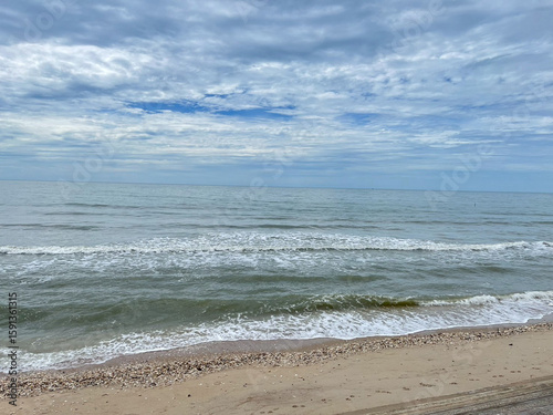 Fototapeta Naklejka Na Ścianę i Meble -  waves on the beach
