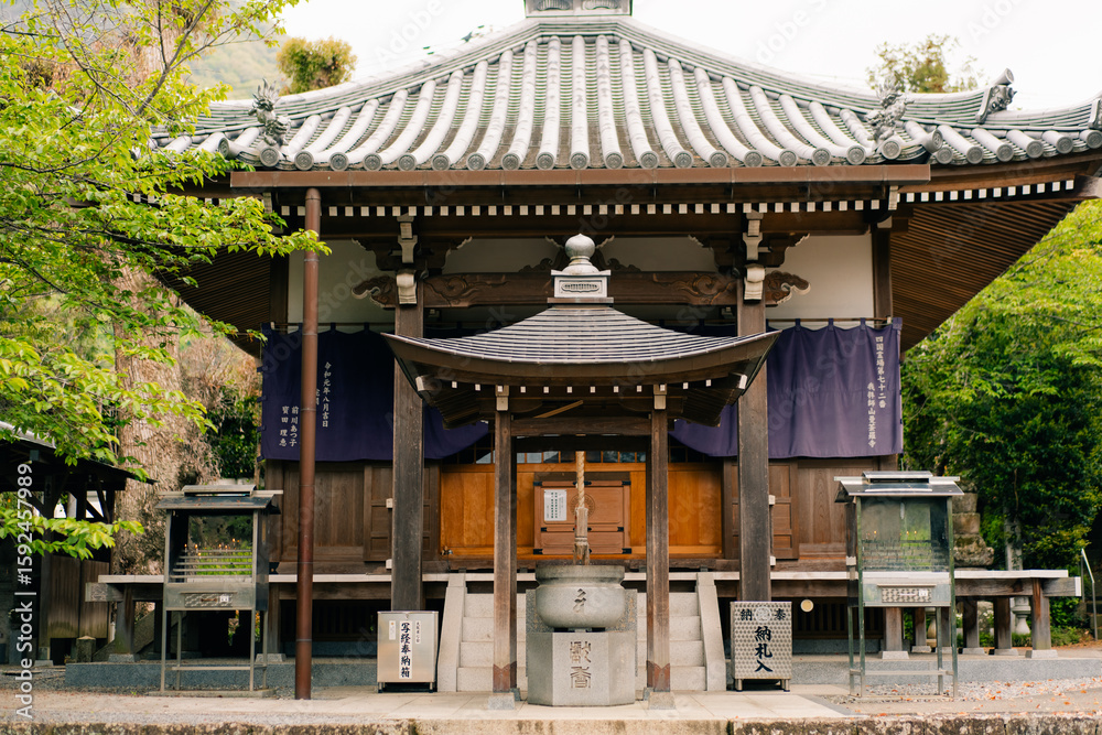 Fototapeta premium shikoku, JAPAN - may 2 2025 Mandaraji Temple No. 72 in the Shikoku Pilgrimage