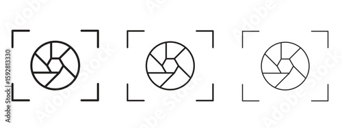 Shutter icon. black strokes lines vector pack for graphic work