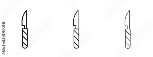 Tableau sur toile Scalpel icon in trendy line style. icon illustrations