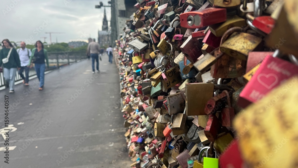 Obraz premium Köln Hohenzollernbrücke 16:9