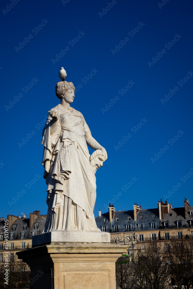 Fototapeta premium Photograph of a statue in Paris, France