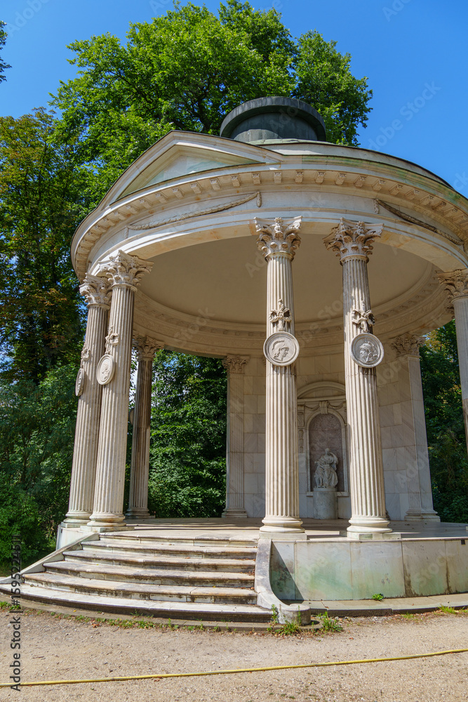 Naklejka premium Im Schlosspark von Potsdam