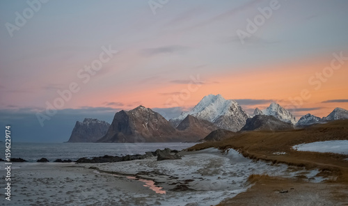 Fotografija A Coastal landscape from Flakstad island, Lofoten archipelago