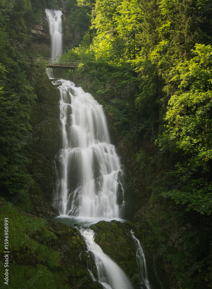 Obraz premium Geissbach Falls off Lake Brienz Switzerland