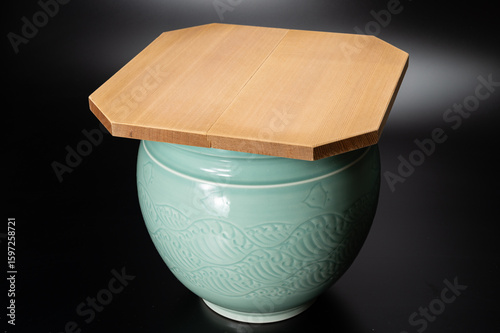 Valokuva 千鳥の水屋瓶（茶道具）– 日本の伝統的な水屋道具