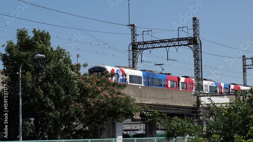 日本、大阪府、京阪電車、寝屋川、電車、交通、京阪電気鉄道、京阪本線、川、橋、堀、写真素材