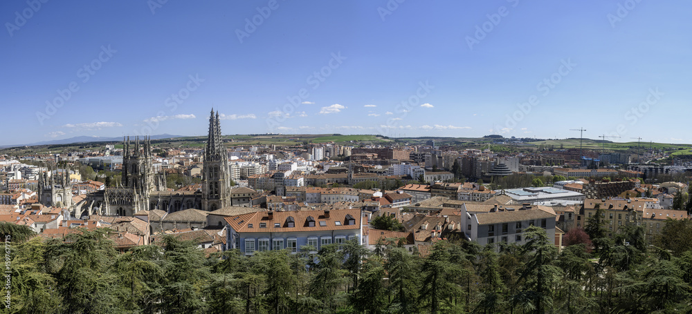 Fototapeta premium Panoramic skyline of Burgos with cathedral and rooftops