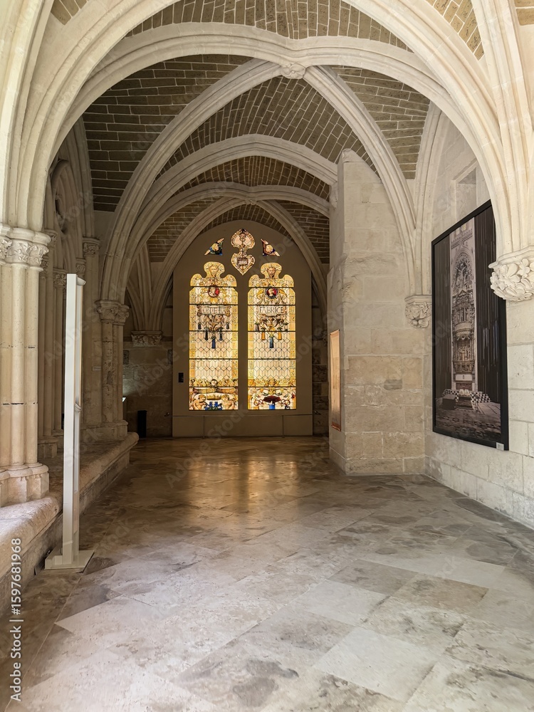 Fototapeta premium Upper cloister of Burgos Cathedral with pointed vaults and stained glass