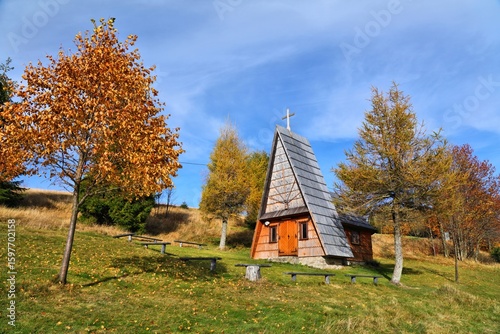 Fototapeta Naklejka Na Ścianę i Meble -  Przegibek chapel in Beskidy, Poland