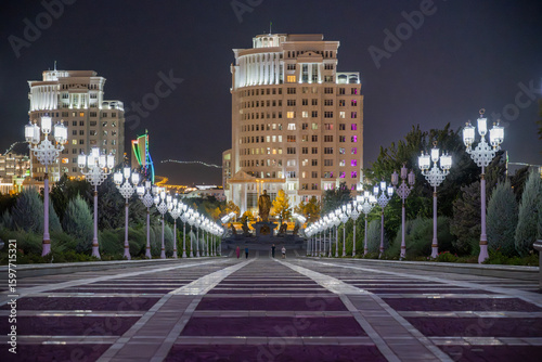 Ashgabat, Independence Monument