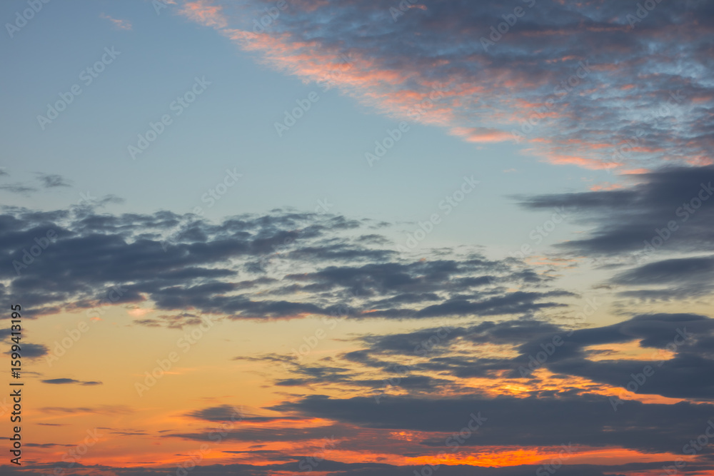 Fototapeta premium Beautiful Sky with Clouds at Sunrise