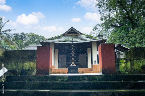 Kuttipuram Mallur Shiva Parvathi temple is located near to Kuttippuram bridge in Malappuram district, Kerala.