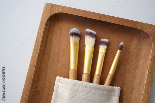 Makeup brushes set professional cosmetic brush kit in wooden tray beauty essentials