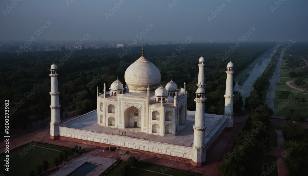 Fototapeta premium the Taj Mahal in Agra, India