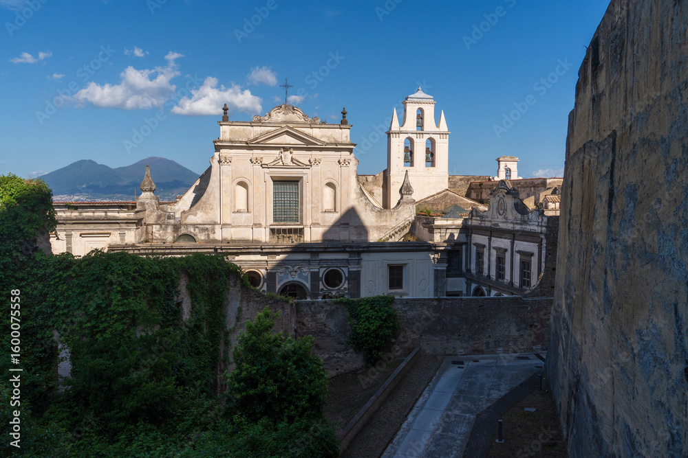 Obraz premium Castel Sant’Elmo Overlooking Naples, Italy