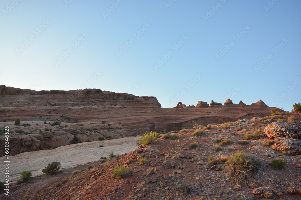 Fototapeta premium Delicate Arch in Arches National Park,usa seen from afar. the arch is the most widely recognized landmark in Arches NP.