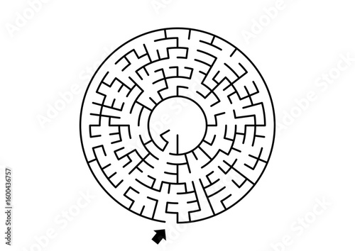 Round Maze with an Arrow and Space in the Middle