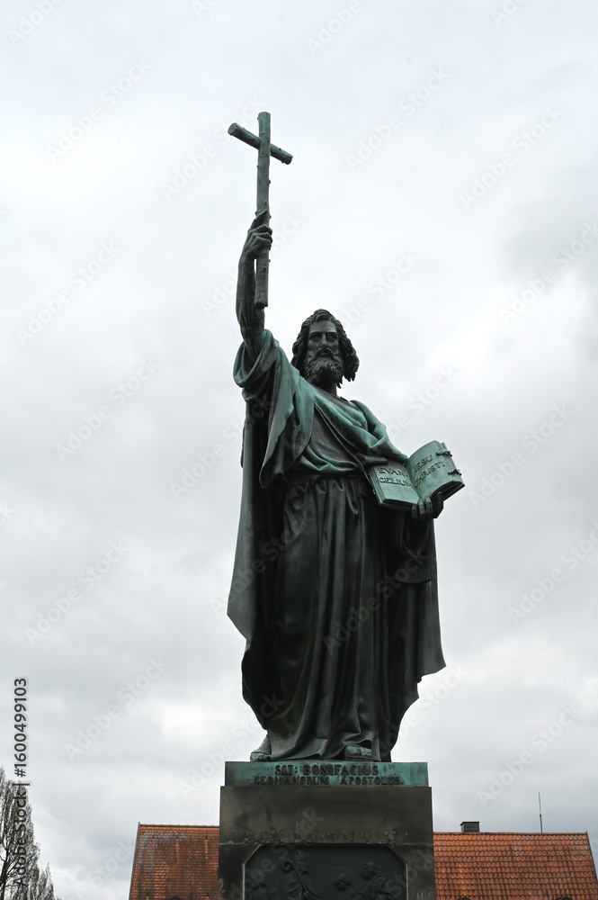 Fototapeta premium Bonifatius-Statue in Fulda