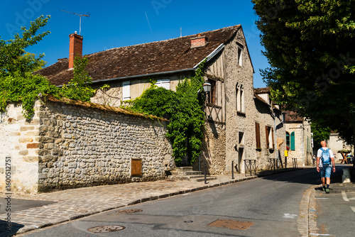 Una strada in Provins in Francia