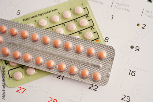 Birth control pills for female of ovulation day, fetus, maternity, childbirth, birth control.