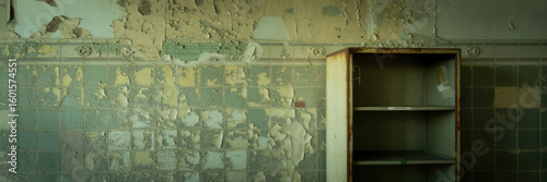 Dans l'antre d'un hôpital abandonné