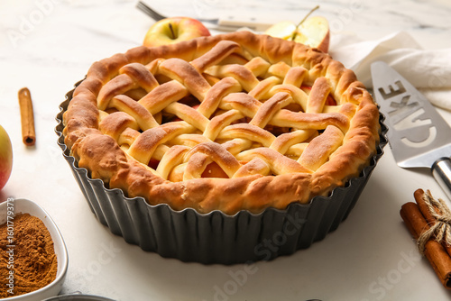 Freshly baked apple pie wit...