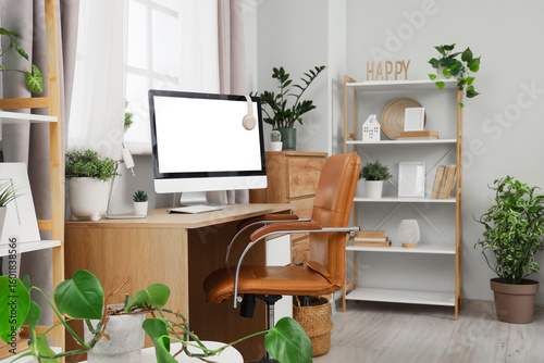 Modern home office workspac...