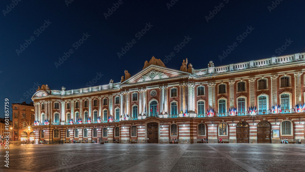 Fototapeta premium The Capitole de Toulouse day to night timelapse showcases the historic city hall. France