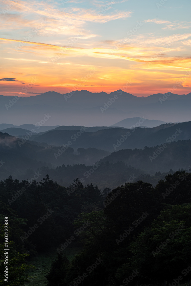 Fototapeta premium 夜明け前の静かな時間 