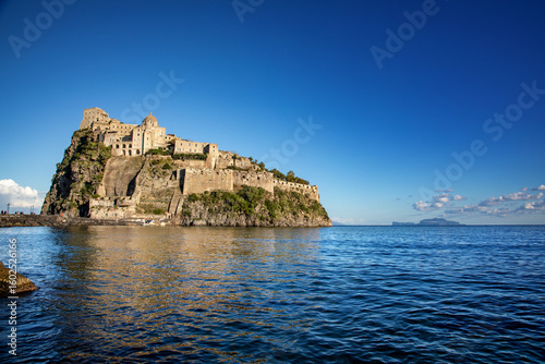 landscape, cielo napoli castel dell'ovo, gabbiani castello aragonese ischia, maschio angioino vesuvio porto via marina 