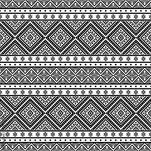 Aztec tribal geometric pattern in ethnic Mexican style Traditional folk art design Black and White for textile, fabric, carpet, background, fashion
