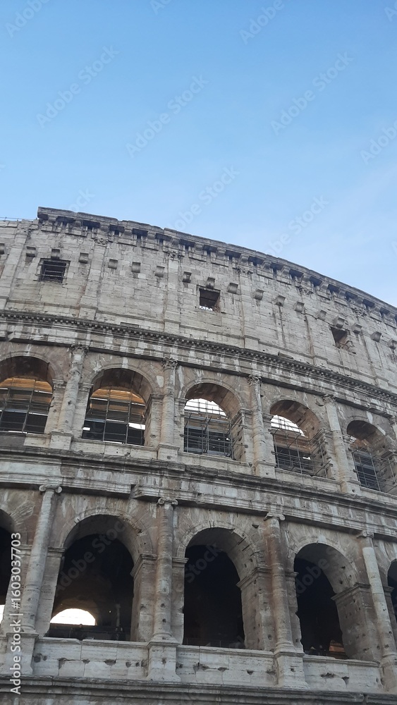 Naklejka premium colosseum in rome italy
