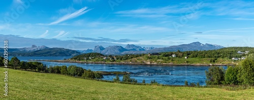 Bodø, la città norvegese a nord del circolo polare artico, tra il Vestfjorden e il Saltjorden