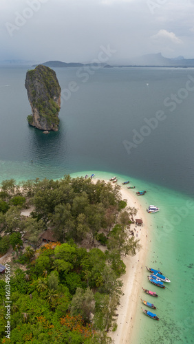 Ko Poda Island , Krabi