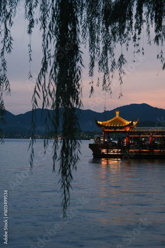Wallpaper Mural chinese pavilion in the lake Torontodigital.ca