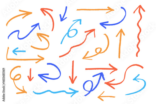 手書き風カラフル矢印セット｜方向を示すスケッチ風イラスト素材・色付きバリエーション