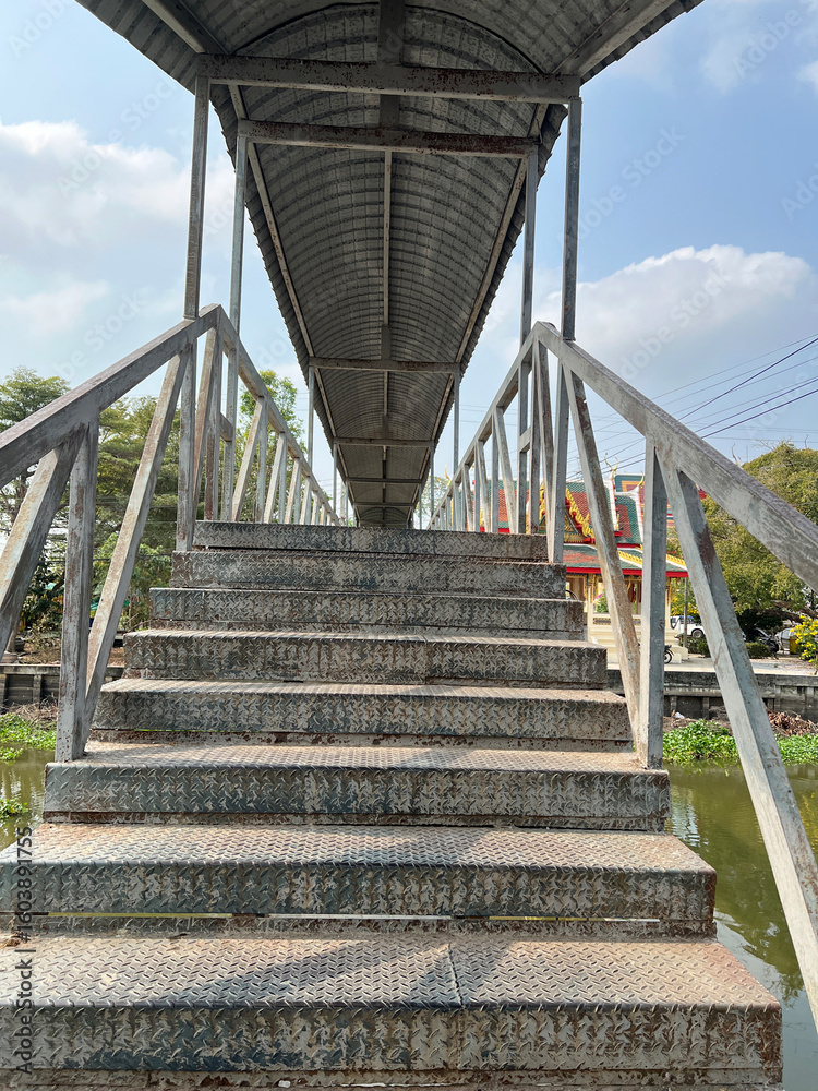 Fototapeta premium close up railway bridge, thailand.