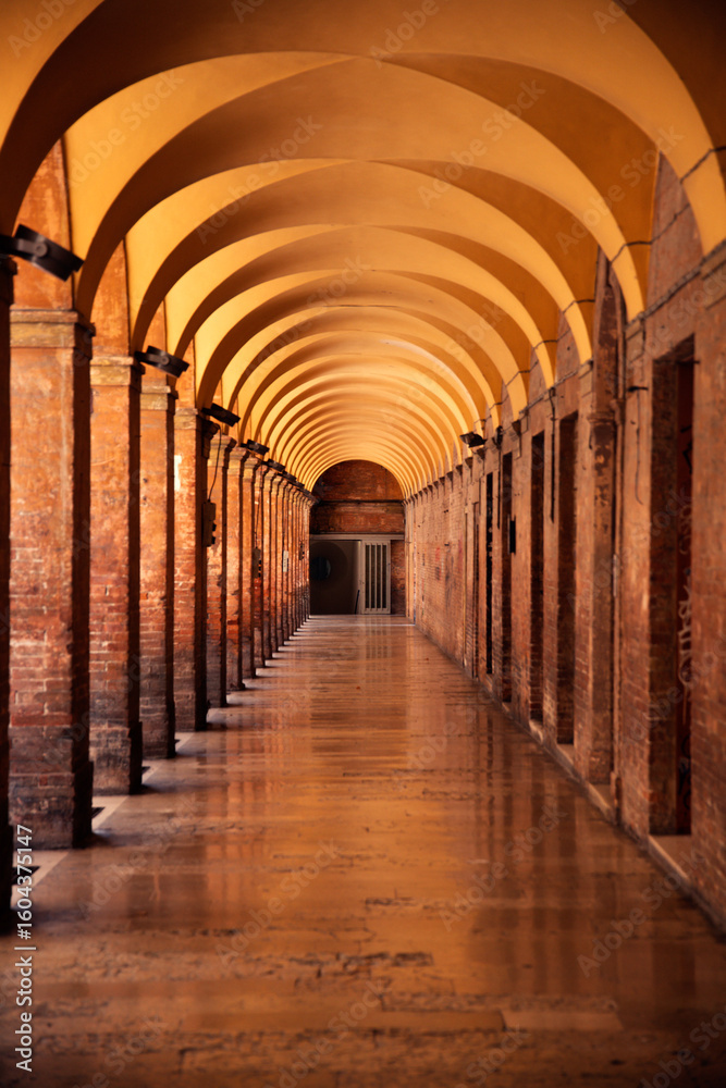 Fototapeta premium Beautiful archway in Urbino, Italy