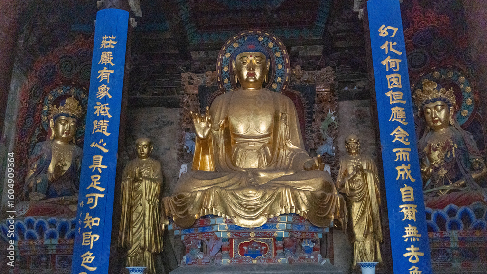 Fototapeta premium buddha in the temple