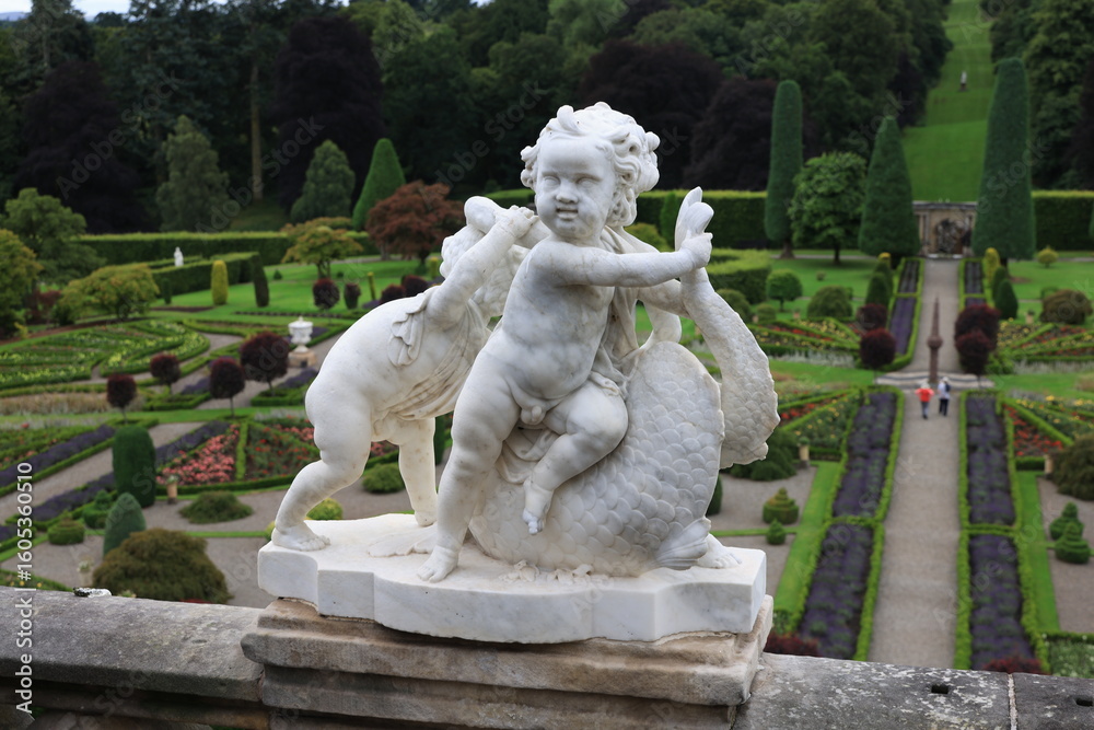 Fototapeta premium statue of angel