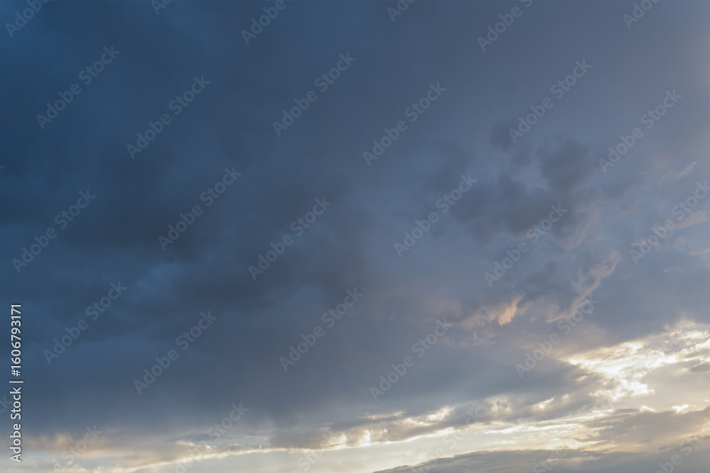 Obraz premium Panoramic view with heavy clouds during sunset