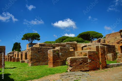 Foto Ruins of ancient Roman Buildings Ostia Antica