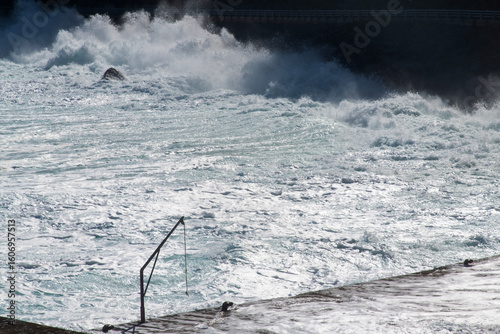 Fototapeta Naklejka Na Ścianę i Meble -  breading waves at the seaside of the island