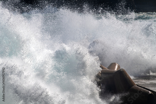 Fototapeta Naklejka Na Ścianę i Meble -  breading waves at the seaside of the island