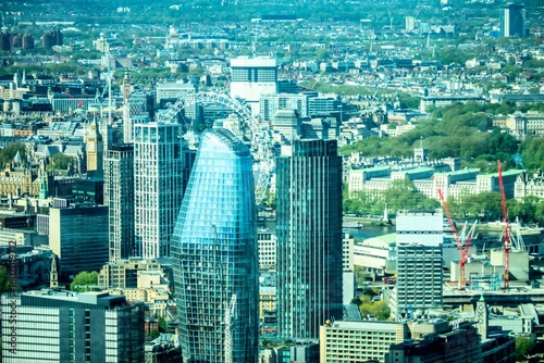 Photography scenic views of london england on sunny day in spring